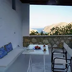 Caza Rina Appartment, Feriehus