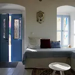 Caza Rina Appartment, Feriehus