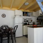 Caza Rina Appartment, *