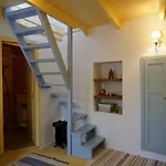 Caza Rina Appartment, Feriehus