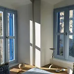 Caza Rina Appartment, Feriehus Simi