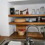 Caza Rina Appartment, Feriehus