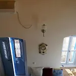 Feriehus Caza Rina Appartment, Simi