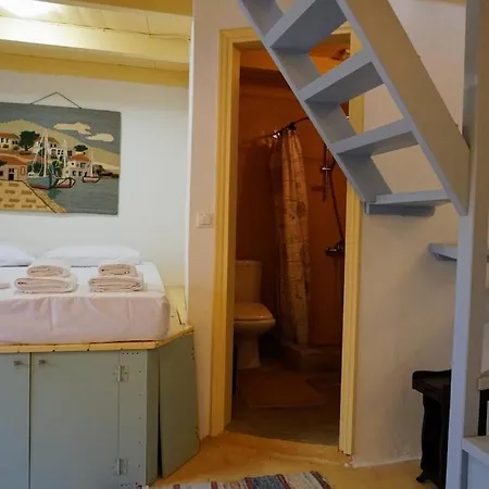 Caza Rina Appartment, Prázdninový dům Symi