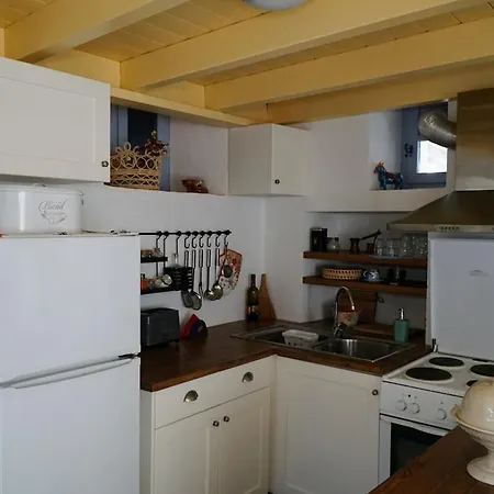 Caza Rina Appartment, Symi
