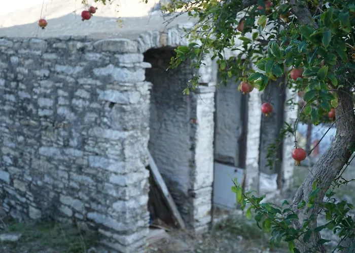 Caza Rina Appartment, بيت للعطل سيمي