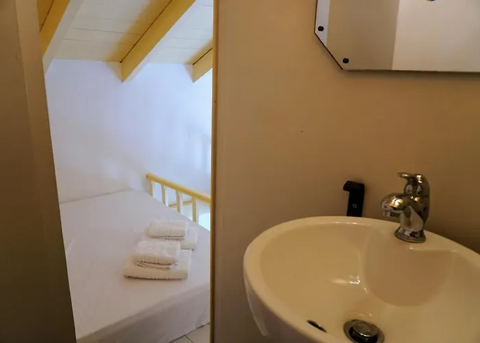 Caza Rina Appartment, بيت للعطل *